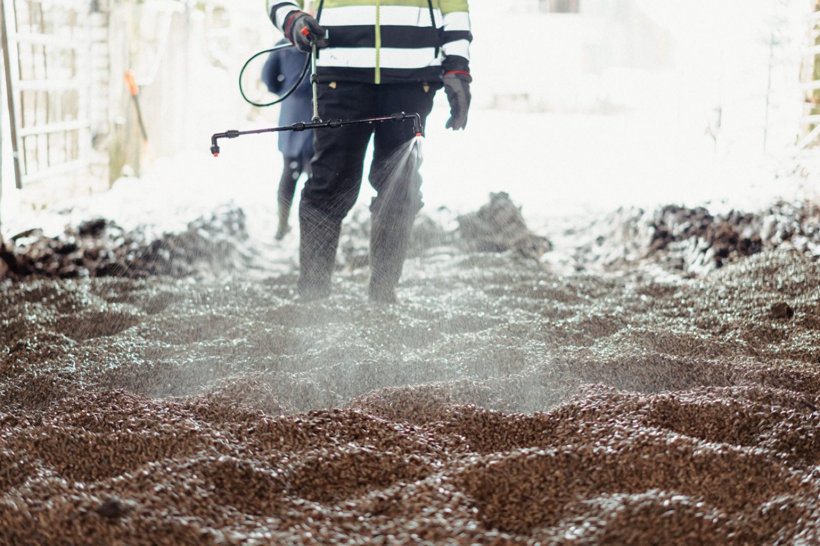 Peat and biomass substrate pellets
